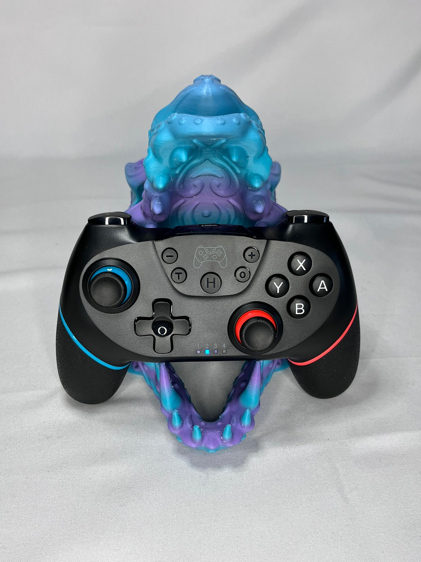 Decor Dragon Skull Dice Tower & Controller Holder