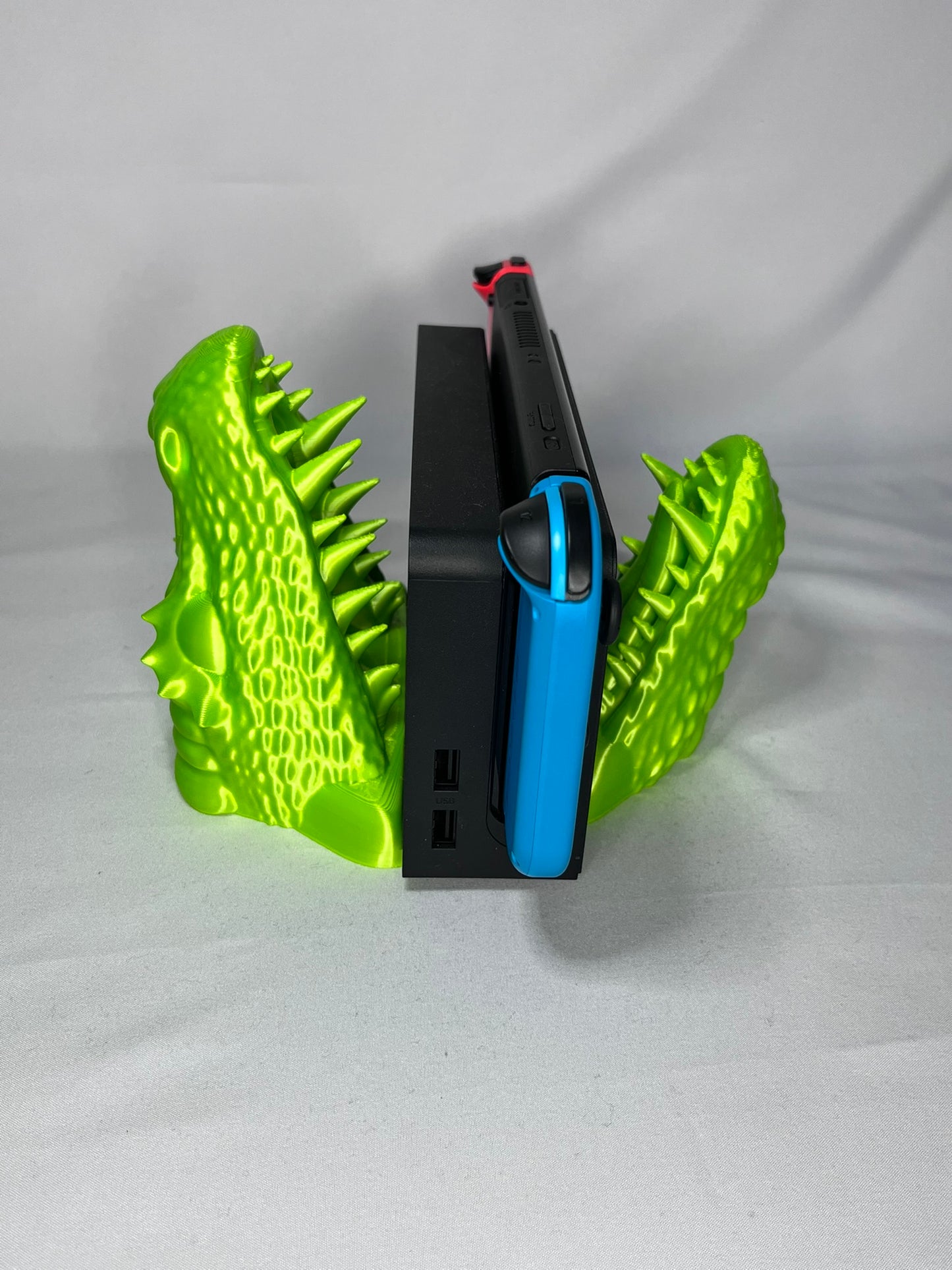 Dragon Skull Nintendo Switch 1 & 2 Dock Holder